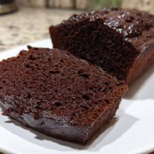 1 Amazing Chocolate Fudge Loaf Cake You Must Try Today