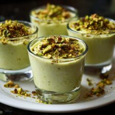 "15-Minute Mini Pistachio Dessert Cups: Irresistible Bliss"