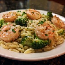 25-Minute Shrimp and Broccoli Lemon Orzo: Zesty Bliss