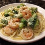 Shrimp and Broccoli White Sauce Pasta