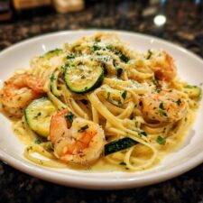 30-Minute Shrimp and Zucchini Creamy Linguine: Irresistible Comfort