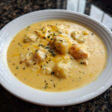 "Cheesy Chicken Potato Chowder Heals in Just 35 Minutes"