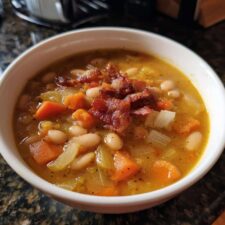 Cozy Comfort-Style Bean Soup Bowl in Just 1 Hour