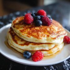 Fluffy 10g Protein Pancakes That Will Keep You Full for Hours