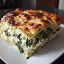 Irresistible Spinach Ricotta Lasagna Recipe in 3 Simple Steps